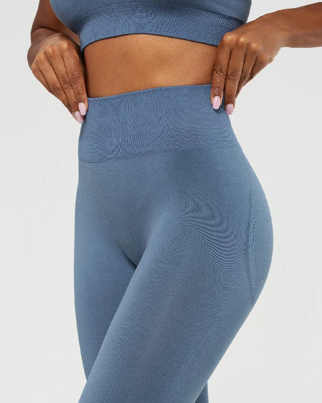 Define Scrunch Seamless 7/8 Leggings | Smoke Blue