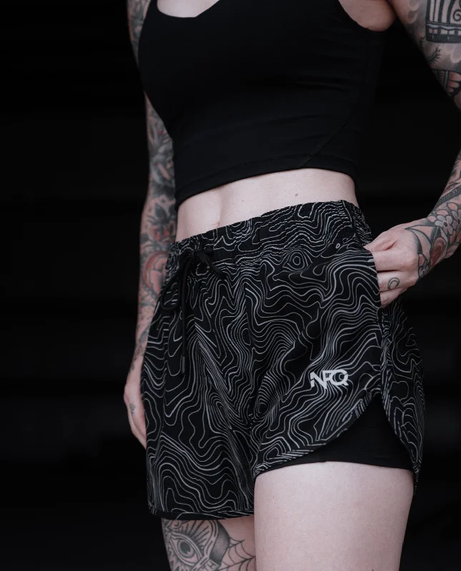 Women's Topo Black/White Training Shorts