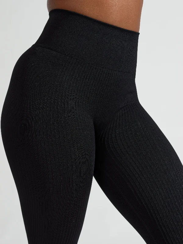 Ribbed Seamless Scrunch Legging - Onyx Black