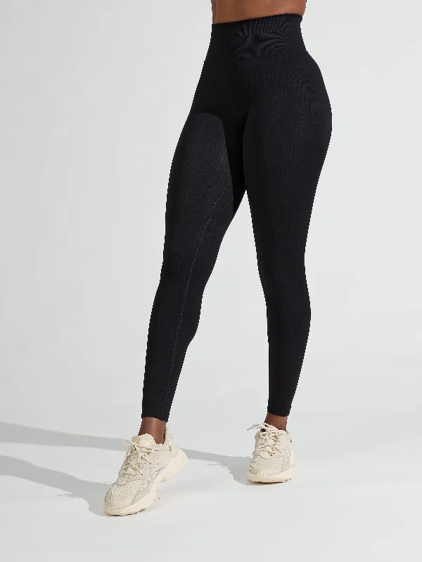 Ribbed Seamless Scrunch Legging - Onyx Black